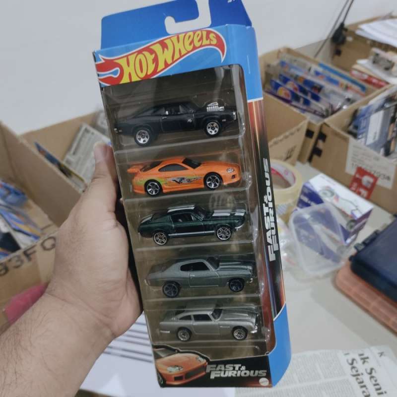 Promo Hot Wheels Fast And Furious Giftpack Isi Toyota Supra Pack Diskon Di Seller