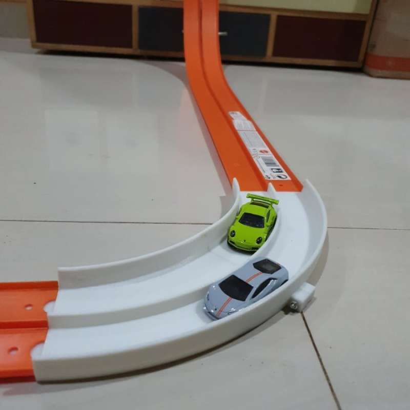 Jual Hot Wheels Track Turn Glow In The Dark Belokan 2 Jalur Trix Trax Di Seller Velvet Store