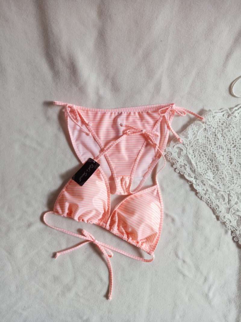 Jual Bk R Xo Garis Salem Putih Bikini Pantai Segitiga With Foam Di Seller Circlet