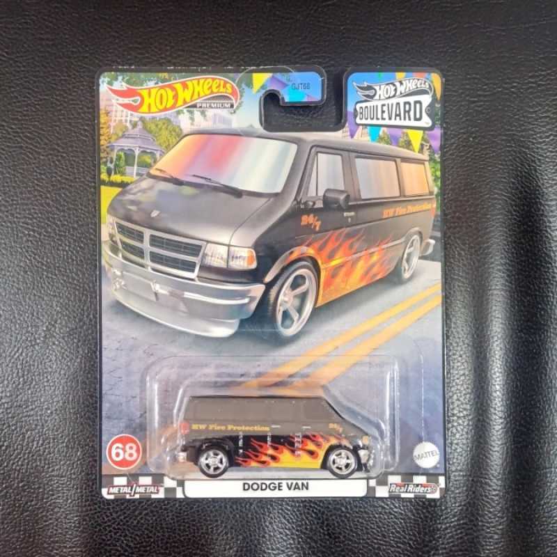 Promo HOT WHEELS HOTWHEELS PREMIUM BOULEVARD SKYLINE LBWK SET P Dodge Van Diskon Di