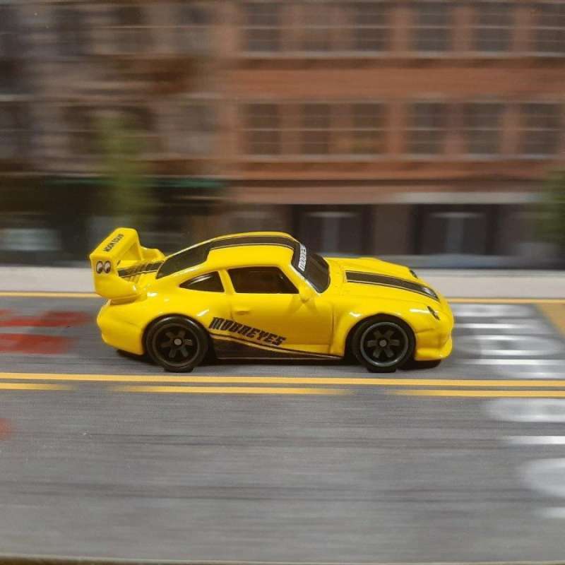 Jual Hot Wheels PORSCHE GT Custom Mooneyes BAN KARET Akrilik Di Seller Enzo Store Tegal
