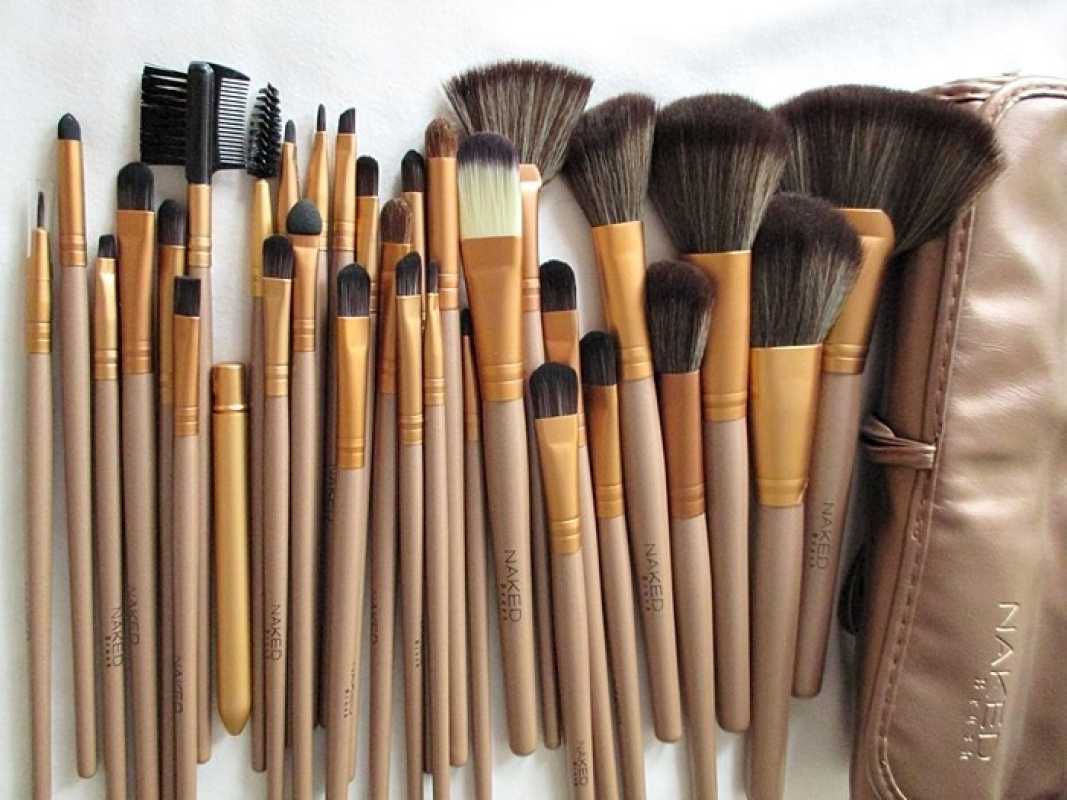 Promo Brush Kuas Make Up Naked Isi Pcs Pcs Piece Dompet