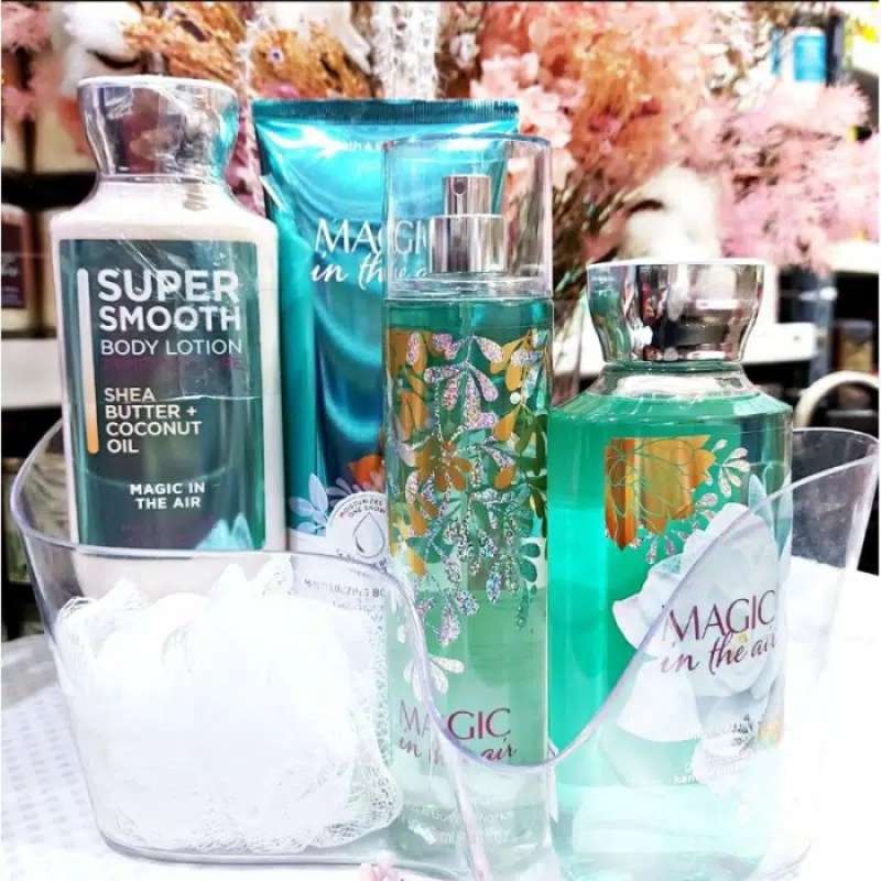 Promo BATH BODY WORKS BBW MAGIC IN THE AIR GIFT SET OF 5 HAMPERS