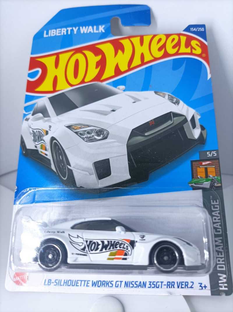 Jual Hot Wheels LB Silhouette Works GT Nissan GT RR Ver White Di Seller RoyAleksander