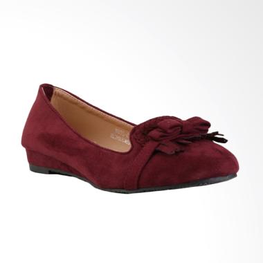 Inside Bryanna Flat Shoes - Maroon