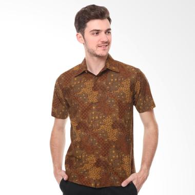 Parama Batik Sand Slim Fit Kemeja Lengan Pendek Pria - Coklat Parama Batik Sand Slim Fit Kemeja Lengan Pendek Pria - Coklat