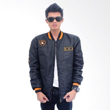 Kezora Xua Jacket Bomber Pria - Black