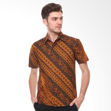Parama Batik Classic Slim Fit Lengan Pendek Kemeja Pria - Coklat