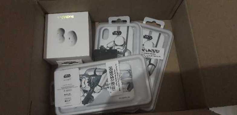 â Bundling Samsung Galaxy Buds Live Free 3 Casin g Star
