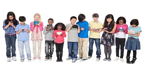 Anak Tak Bisa Lepas dari Gadget? Coba Cara Ini