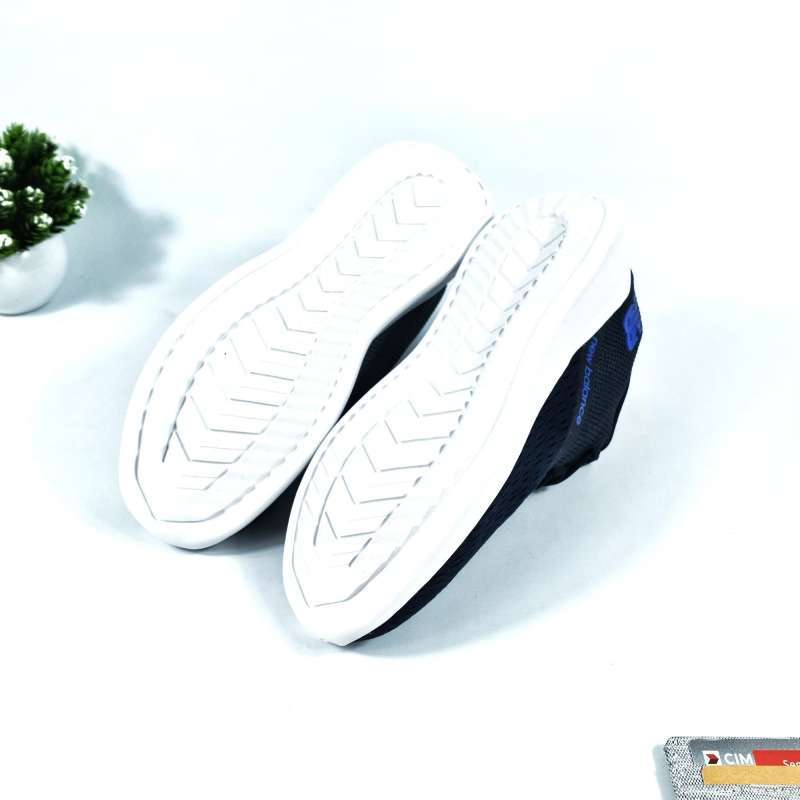 New balance mdrnsr1 top