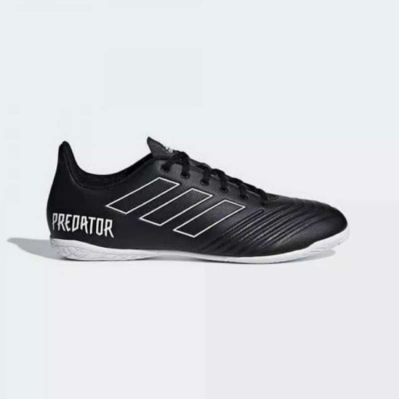 Predator 18.4 futsal sales