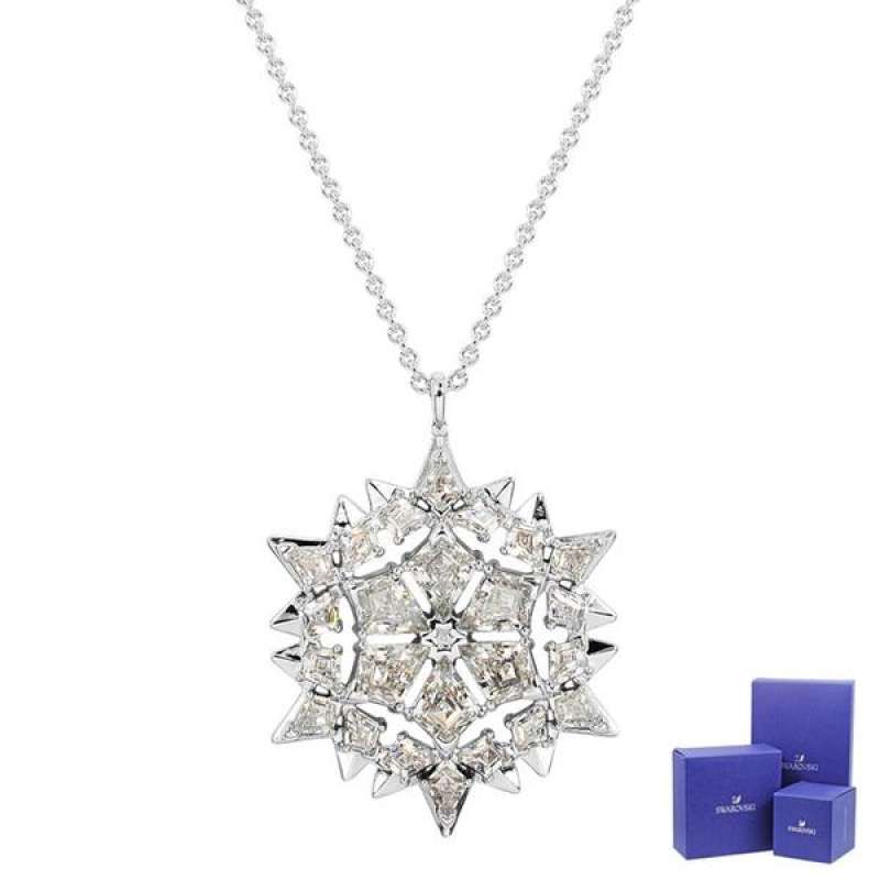 Swarovski magic outlet snow pendant