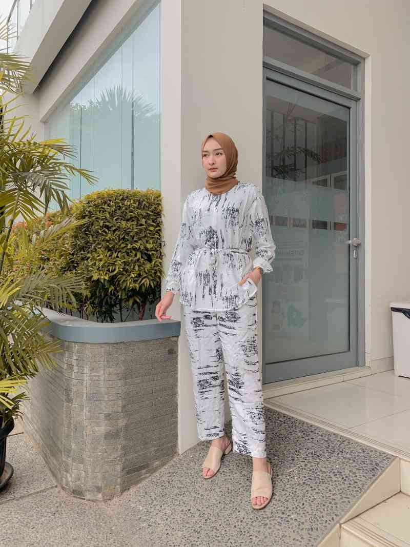 One 2025 set pajamas