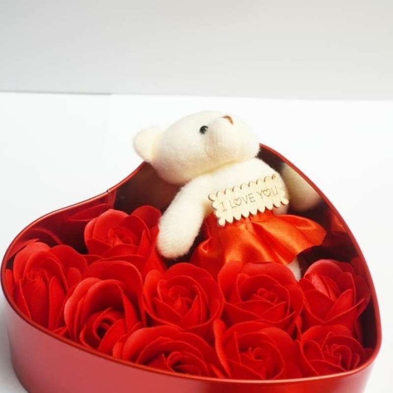 Promo BOX BUNGA ROSE MAWAR BENTUK LOVE 