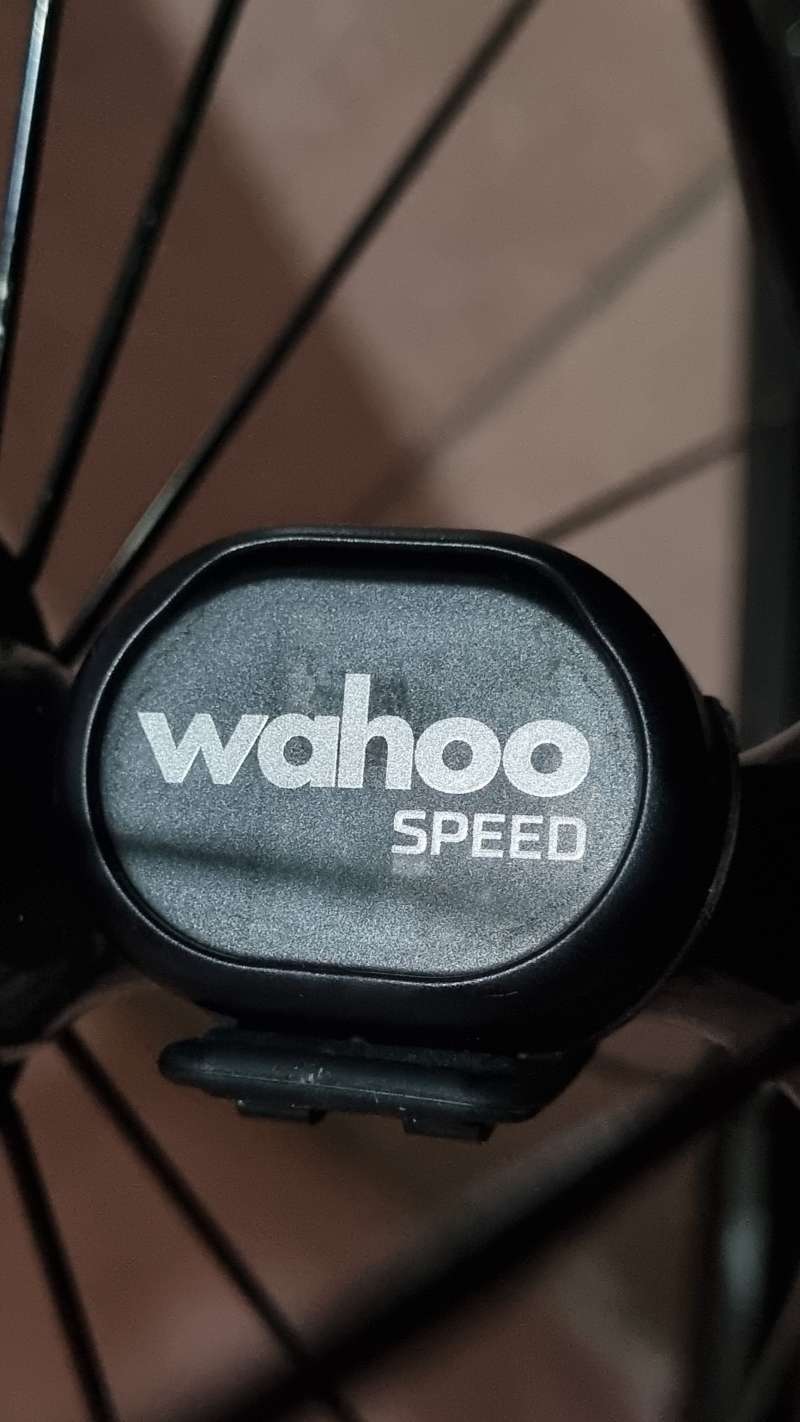 Jual Wahoo Elemnt GPS bike computer di 