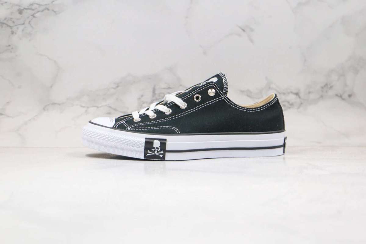 converse addict low