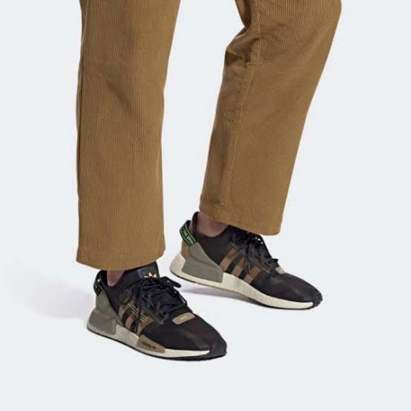 Jual ADIDAS NMD R1 V2 CARDBOARD BLACK (ORIGINAL 100% BNIB) ART FY6862  AD3653 di Seller Lisimke st7 - | Blibli