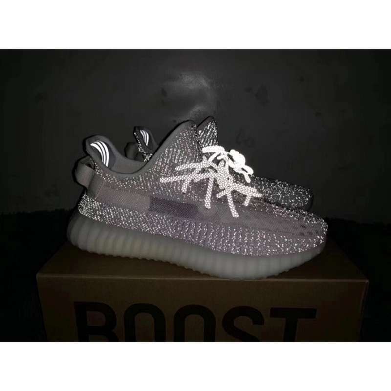 yeezy 350 white static