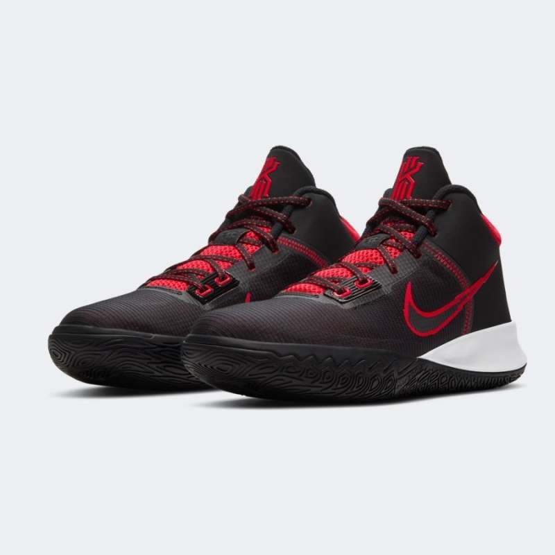 Kyrie deals flytrap 39