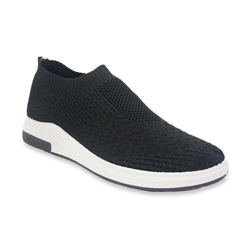 Jual Dr Kevin Stylish Comfortable Slip On Sepatu Pria Black 13320 Online Oktober 2020 Blibli Com