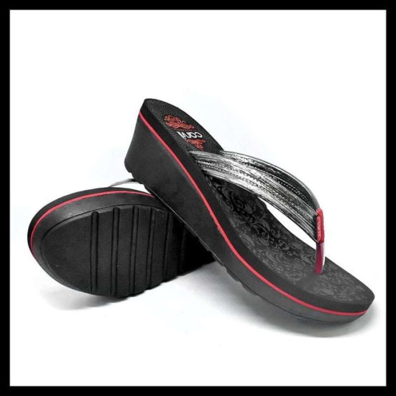 Sandal deals wedges carvil
