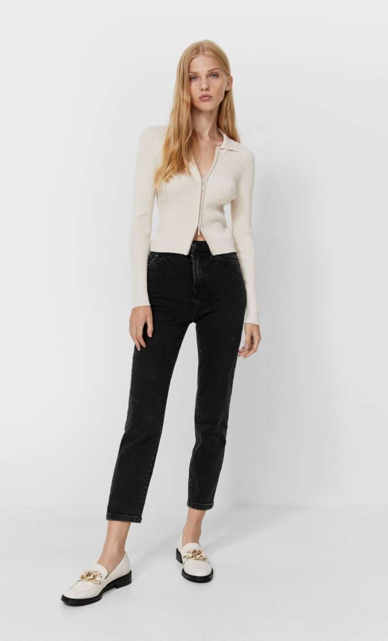 Slim fit mom jeans 1 di Seller snomil 