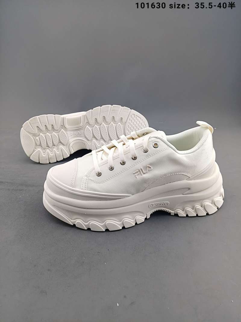 fila canvas trainers