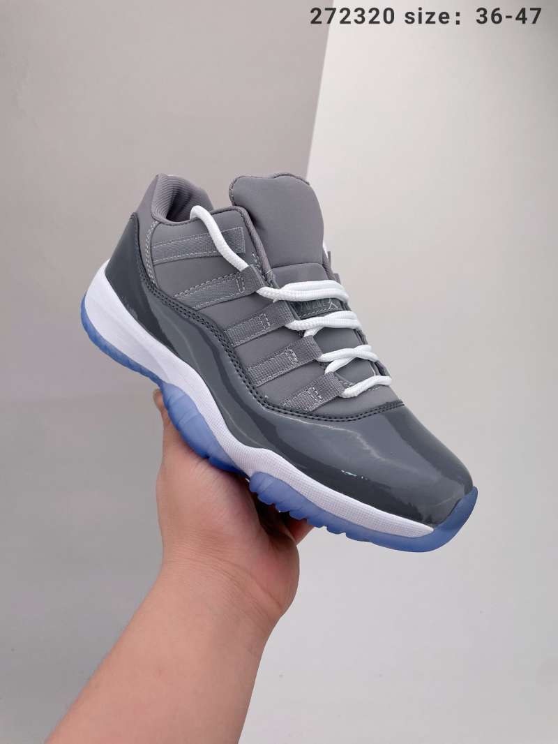 NIKE AIR JORDAN 