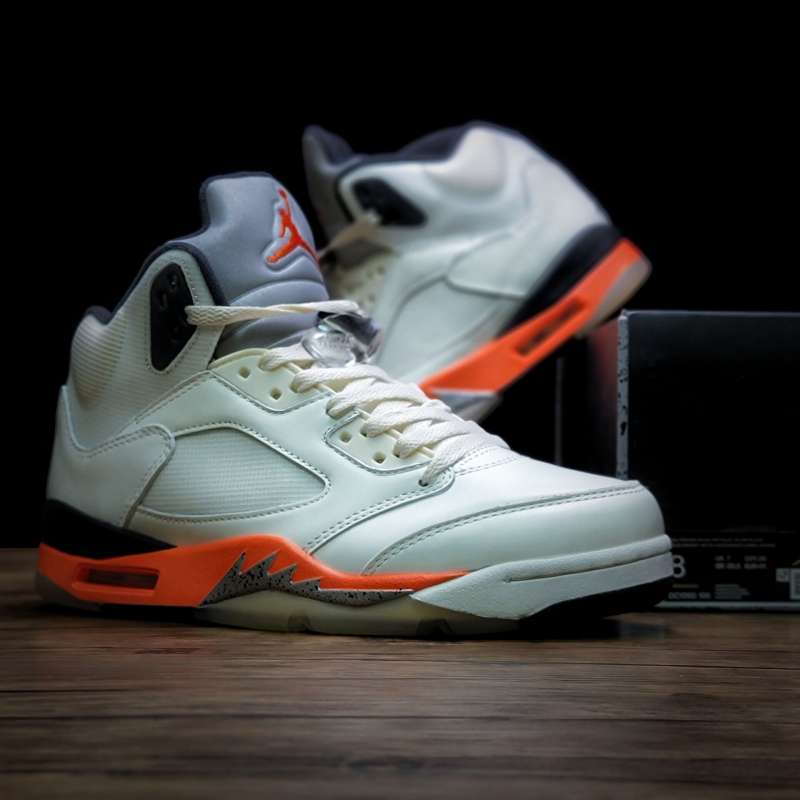 aj5 retro