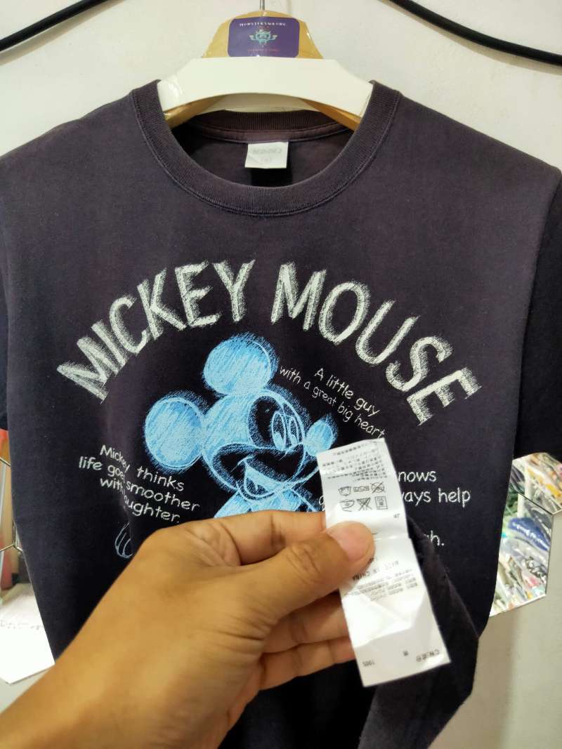 Jual Kaos Ignio x Disney Biru Dongker Big Mickey Mouse Center di Seller  Mosterswrong Thrifting - Kota Jakarta Selatan, DKI Jakarta | Blibli