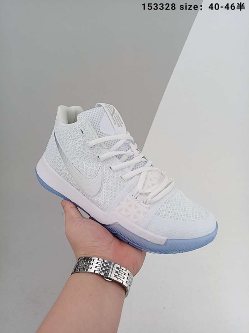 gray kyrie 3