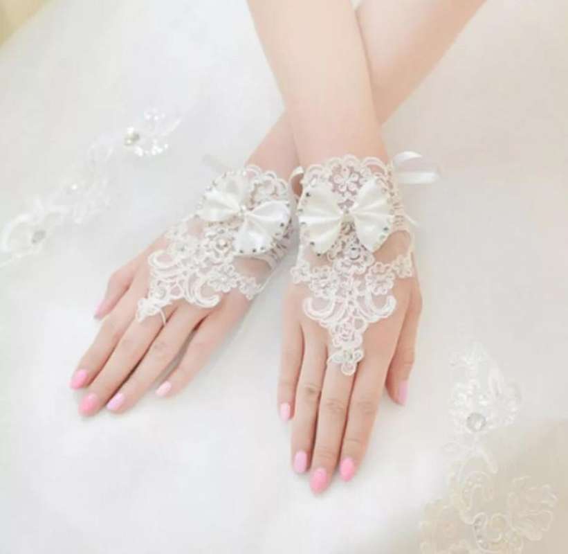 Jual best sale wedding gloves