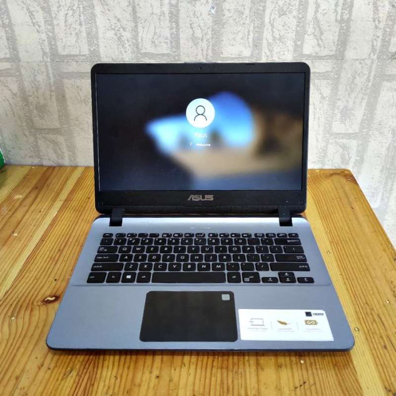 Laptop Asus VivoBook A407UF i5 8250U Ram Gb DDR4 Hdd Tb Dual VGA