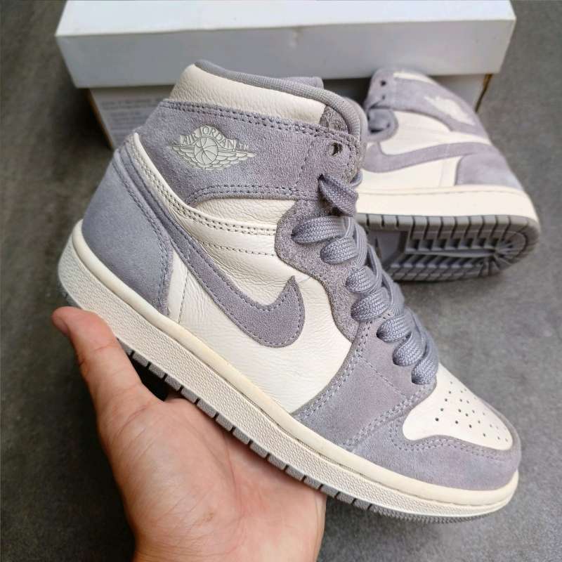 Nike air jordan 1 retro high premium pale ivory hotsell