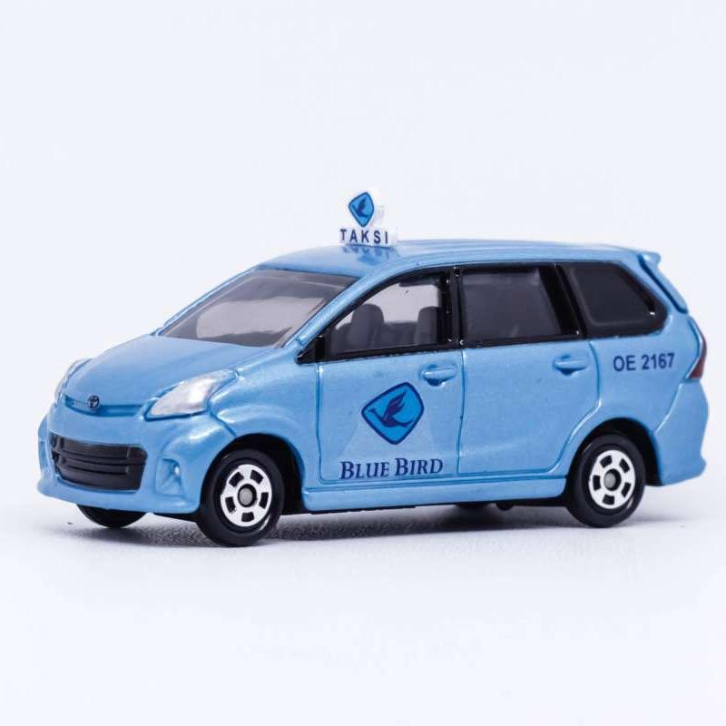 Tomica toyota deals avanza veloz