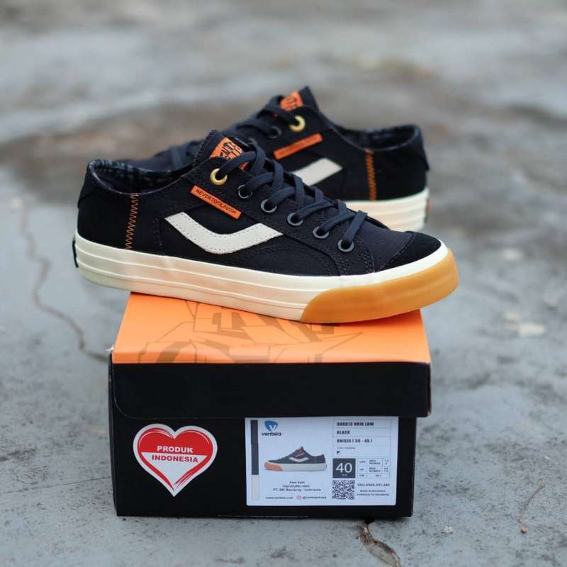 Jual Ventela X Nevertoolavish Noir 13 Low Sepatu Sneakers Pria Online Oktober 2020 Blibli Com