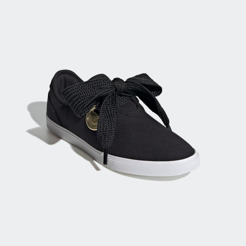 Harga shop adidas sleek