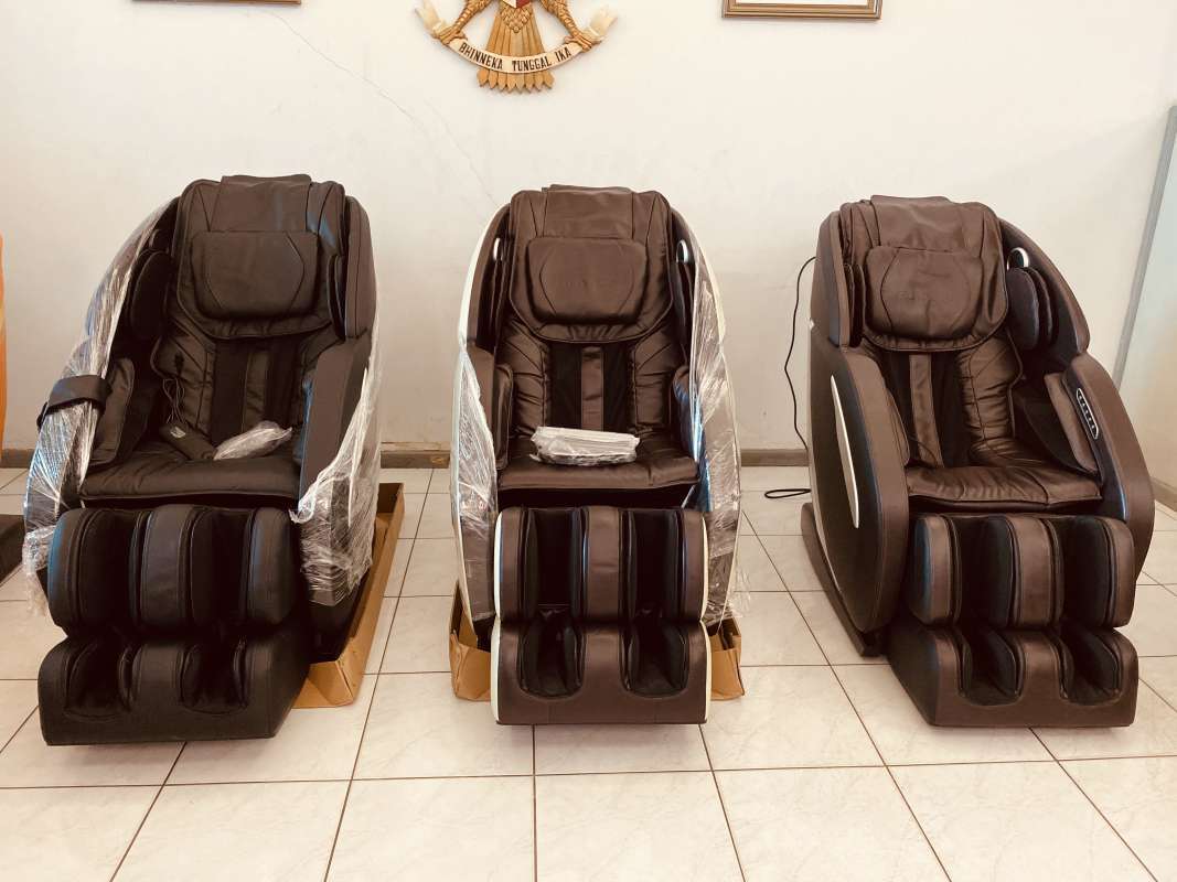 Kursi Pijat Rovos R662l Massage Chair Rovos Alat Pijat Electric Product Baru Original Garansi Resmi 3 Tahun Promo Special Promo Terbaru September 2021 Harga Murah Kualitas Terjamin Blibli