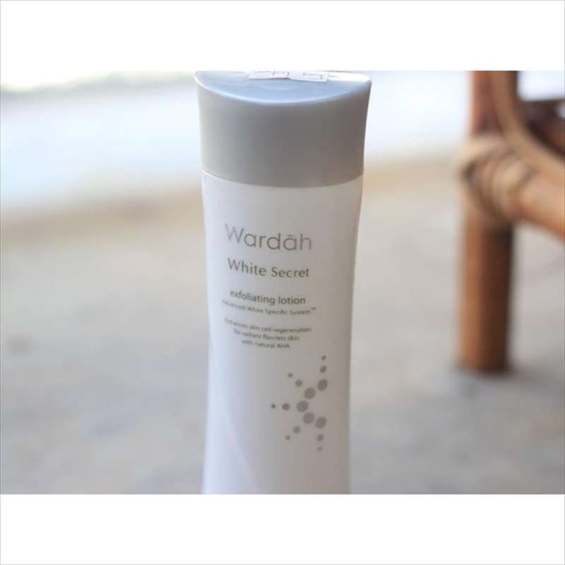 Wardah white secret discount exfoliating lotion