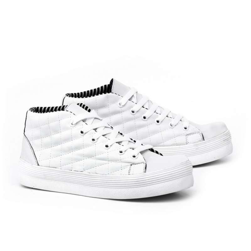 Jual Sepatu Sneakers Putih Wanita Sneakers Perempuan Santai Main Full White 36 40 Online November 2020 Blibli Com