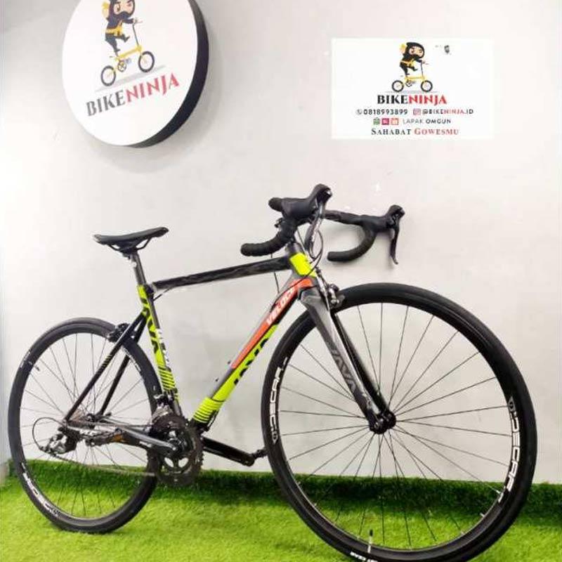 ROADBIKE JAVA VELOCE 27.5 INCH 18 SPEED 
