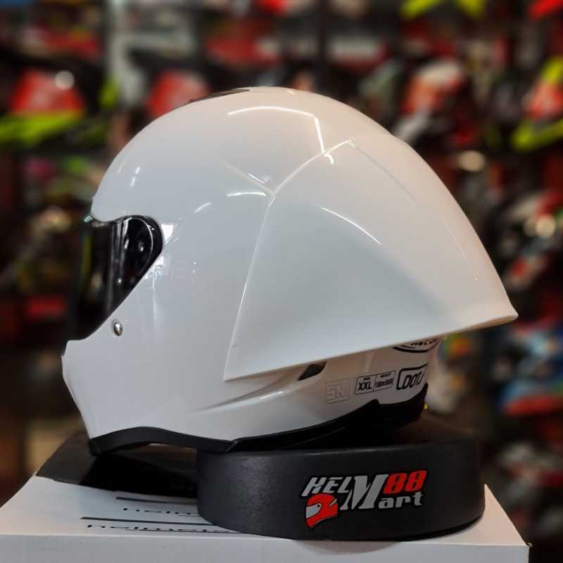 Helm deals zeus 822b