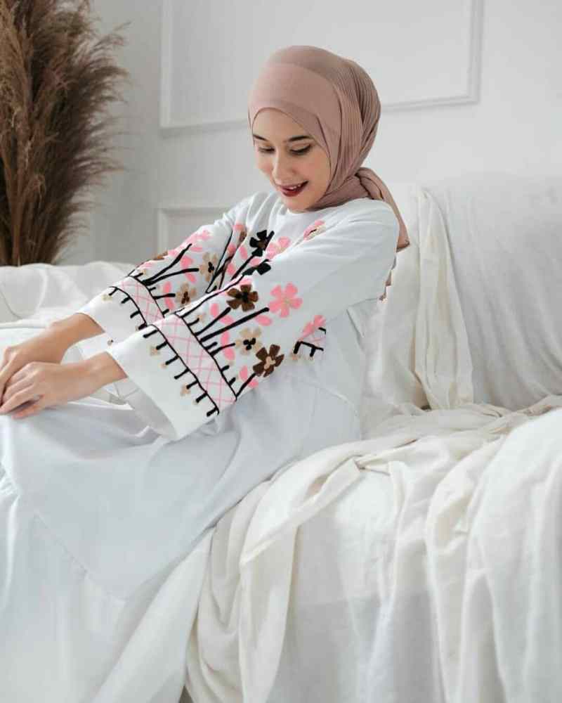 Jual Gamis Putih Gamis Bordir Dress Putih Wanita Gamis Wanita 10 Orang Melihat Barang Ini Murah Mei 2021 Blibli