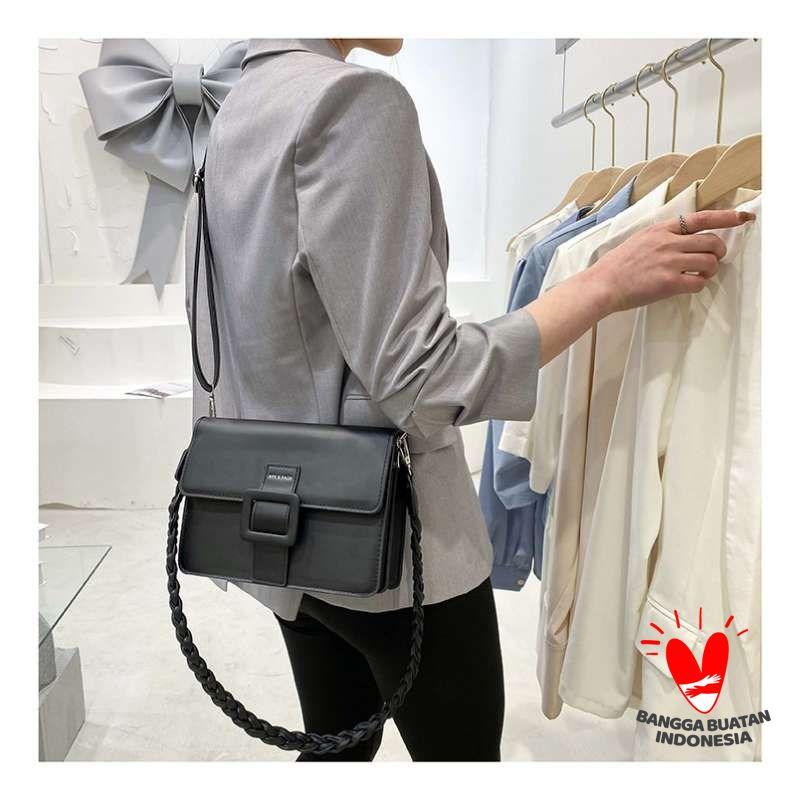 Tas 3702 top