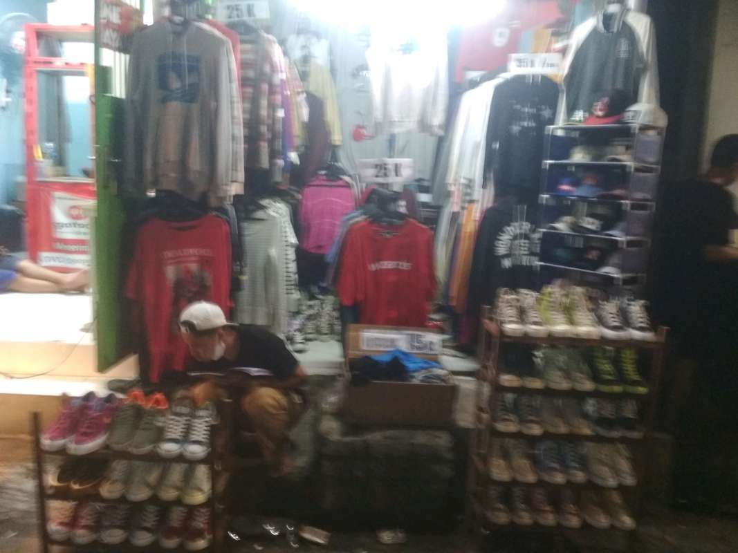 Jual paket usaha crewneck 10 di Seller ANAKSEKEN.ID Pademangan