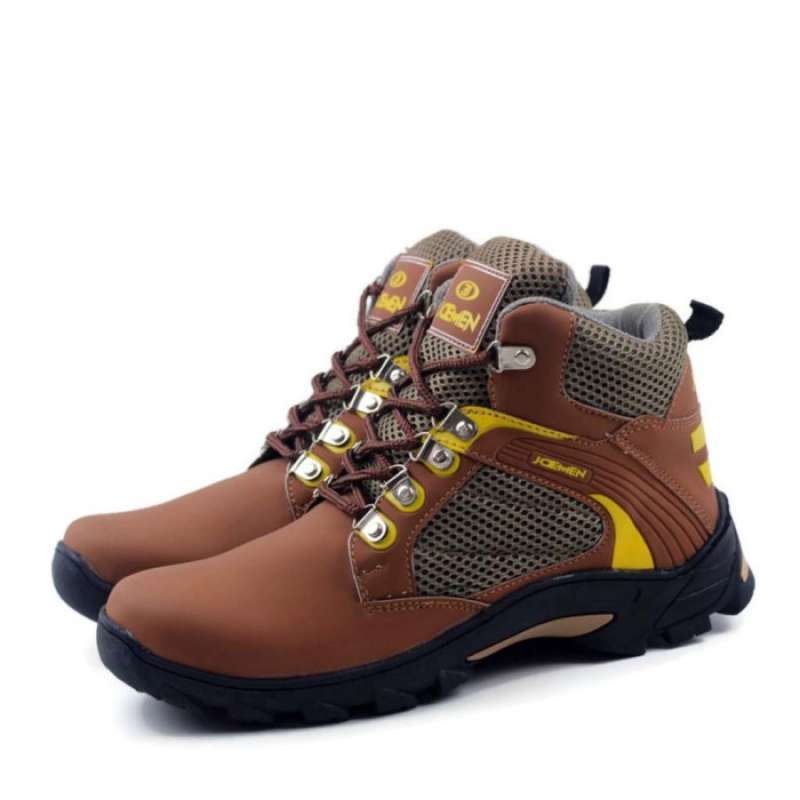 tan running shoes