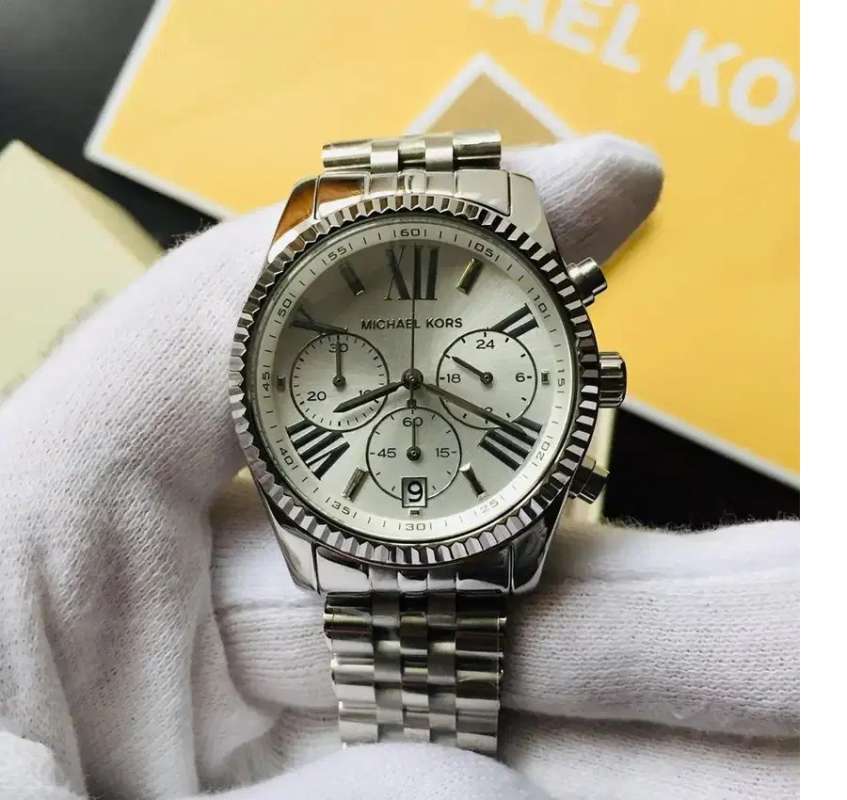 Jam Tangan MICHAEL KORS MK 5555 Silver 