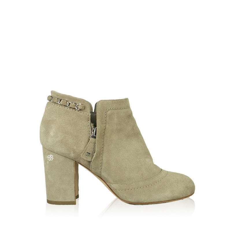 Sepatu chanel ori top