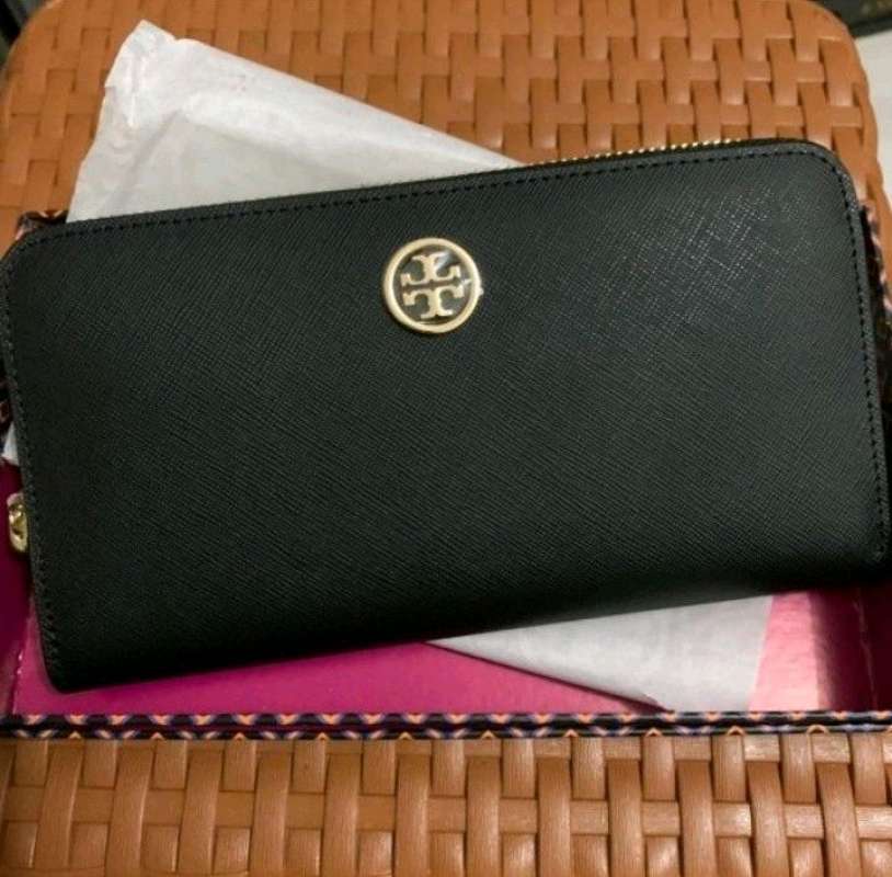 tory burch wallet robinson